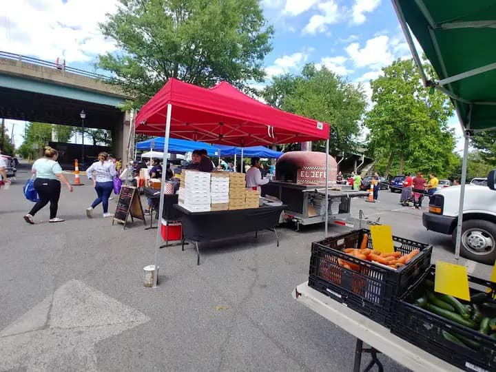 Riverdale Park Farmers Market photo 2