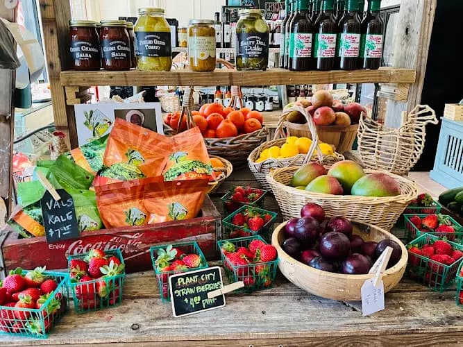 Royal District Market