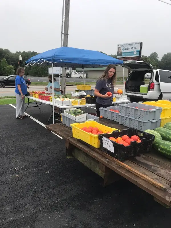 Russell Co Farmer's Market