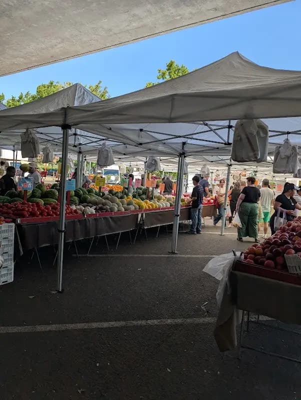 Sacramento Capitol Mall Certified Farmers' Market photo 2