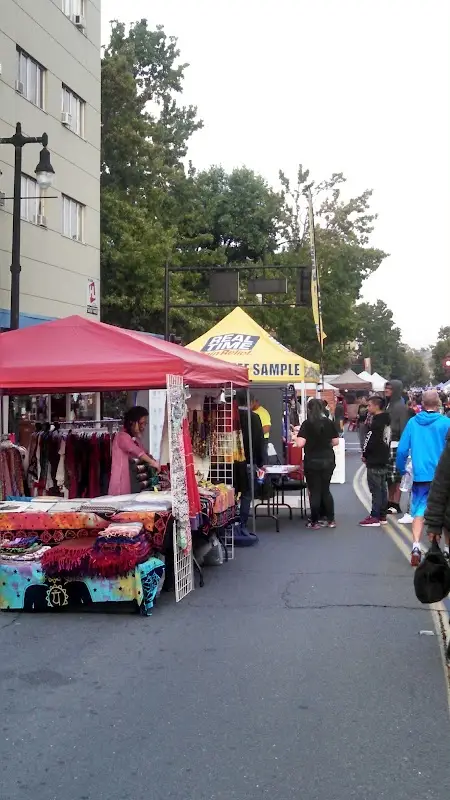San Rafael Downtown Farmers Market photo 2