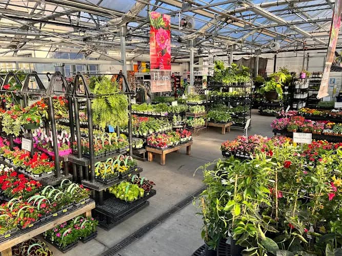 Seguin Gardens Market