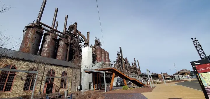 St. Luke's SteelStacks Farmers Market