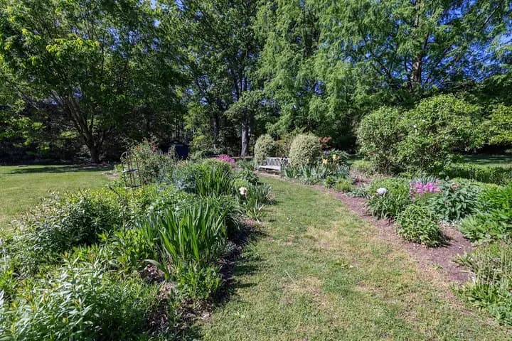 STAMFORD - BARTLETT ARBORETUM & GARDENS FARMERS’ MARKET