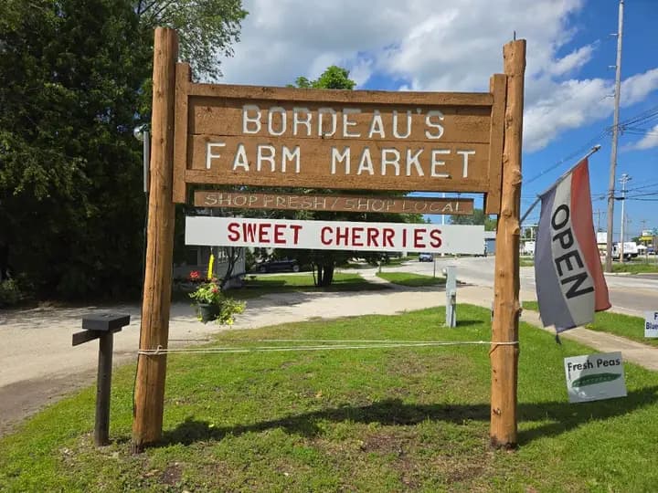 Sturgeon Bay Farm and Craft Market photo 2