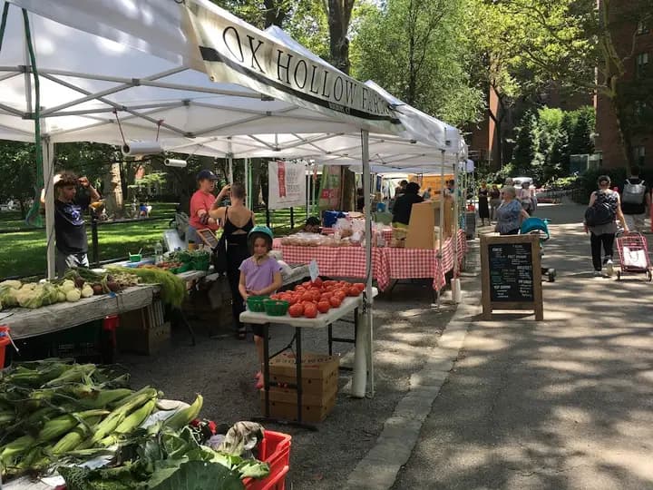 Stuyvesant Town Greenmarket photo 2