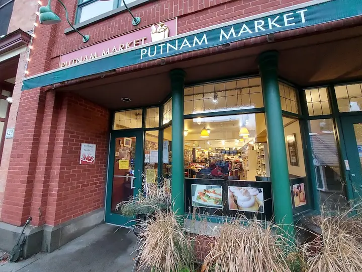 Sunday Putnam Market