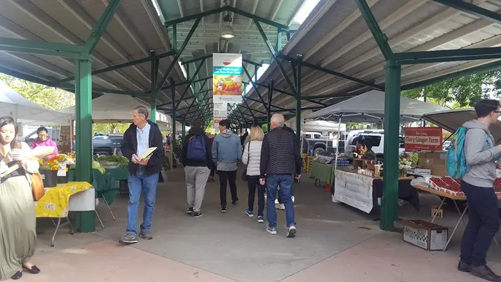 Sutter Davis Hospital Farmers Market
