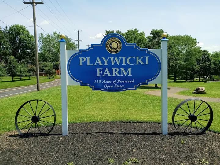 The Farmer's Market at Playwicki Farm