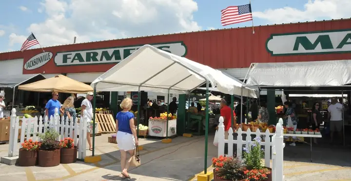 The Jacksonville Landing Farmers Market