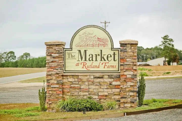 The Market at Rutland Farms