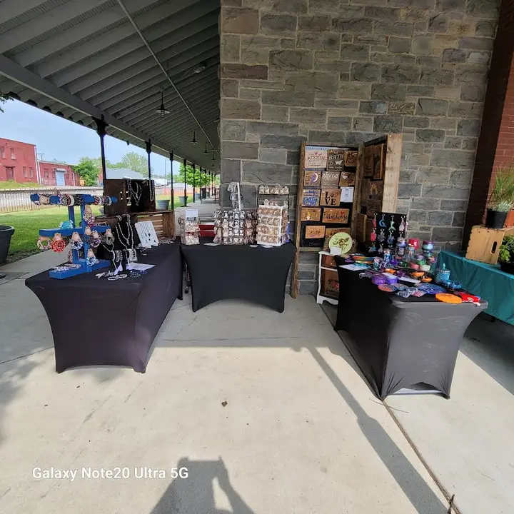THE MARKETPLACE photo 2