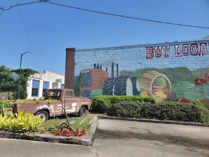Tupelo Farmers Depot