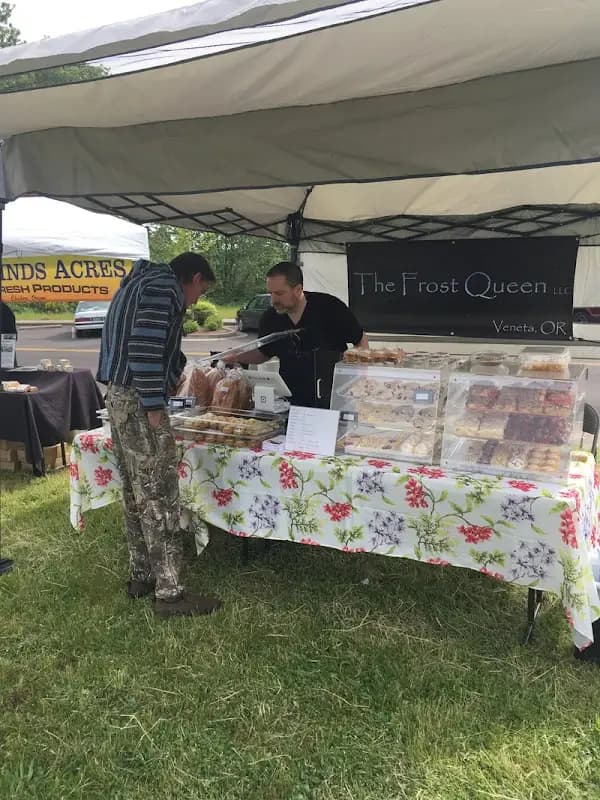 Veneta's Downtown Farmers Market photo 2