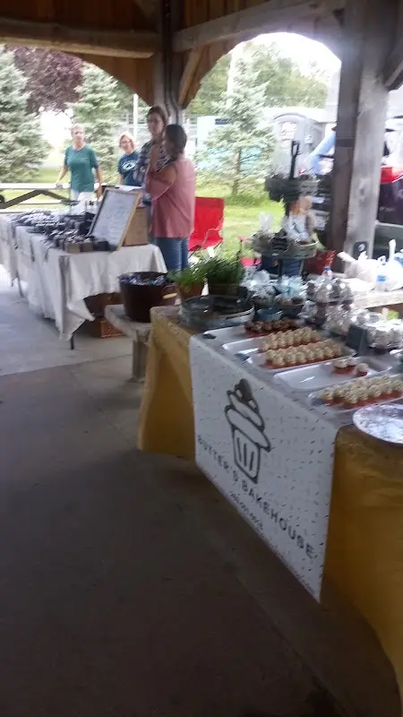 Vicksburg Farmers' Market photo 2