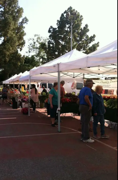 West Anaheim Farmers' Market