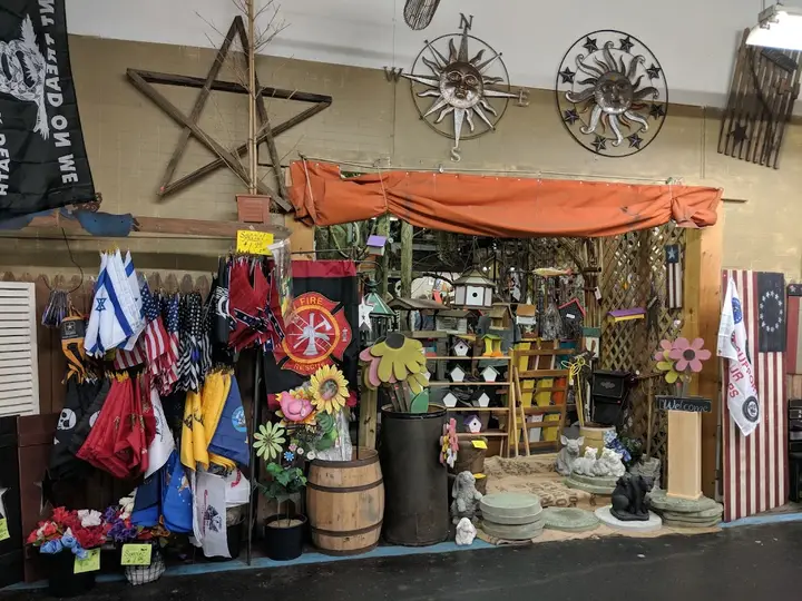 Zerns Farmers Market and Auction photo 2